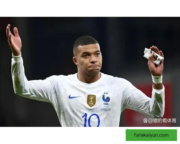 姆巴佩世界杯决赛表现稳健，引领球队争夺荣誉