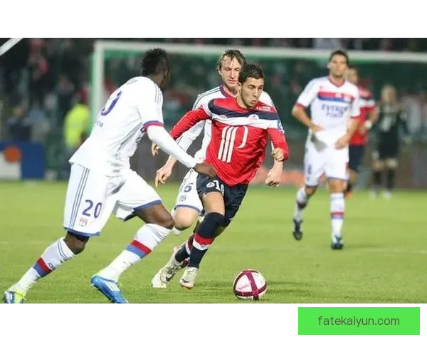 里昂防守体系近期表现稳健，结构清晰且竞争力增强